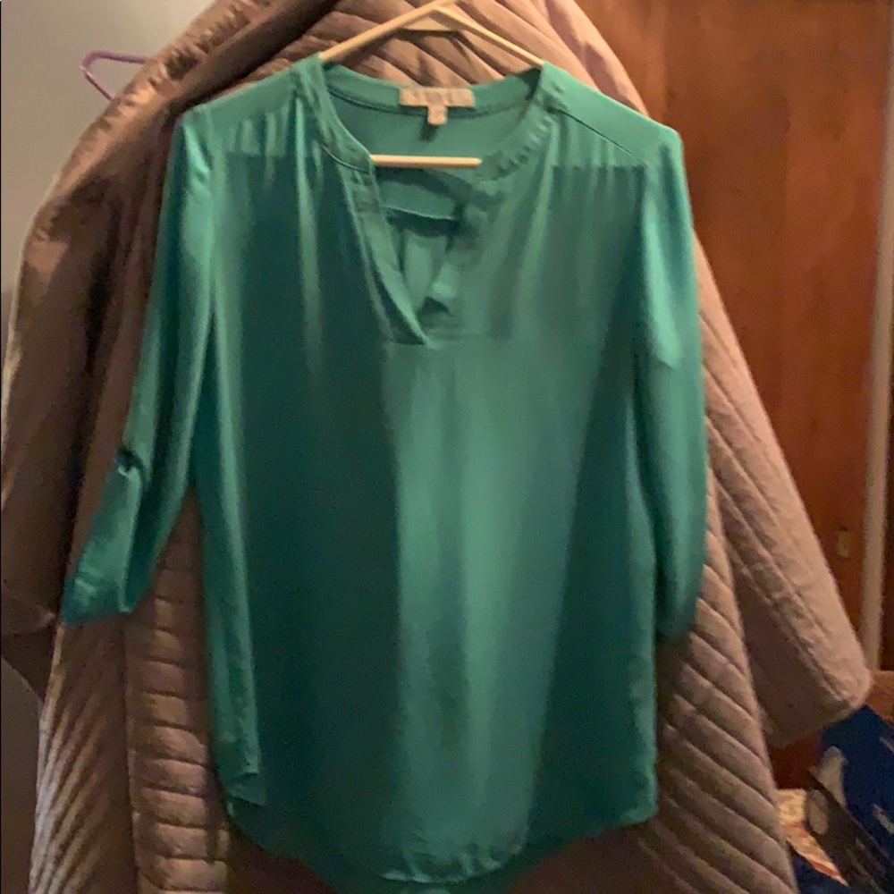 3/4 length sleeve dressy top